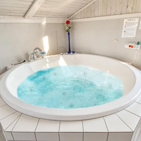 Cozy Home In Otterup With Sauna 別荘 *