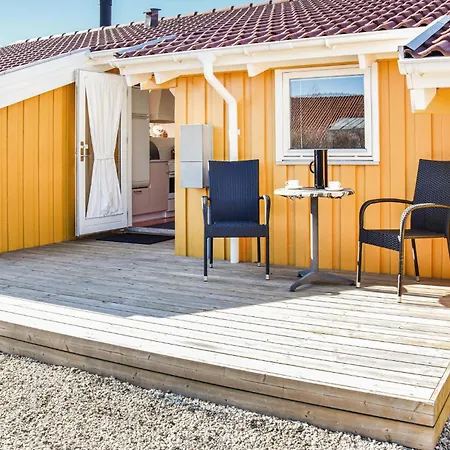 別荘 Cozy Home In Otterup With Sauna *