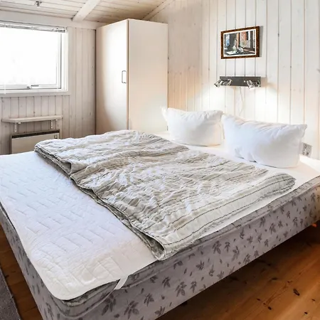 Cozy Home In Otterup With Sauna オテルプ